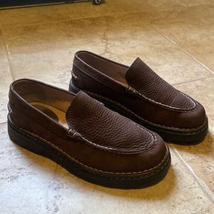 Men’s 9 1/2 born leather loafers